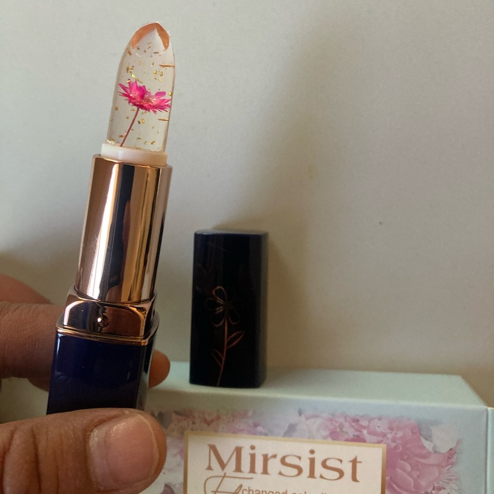 Magic Color Changing Flower Lip Balm - Picture 6 of 16